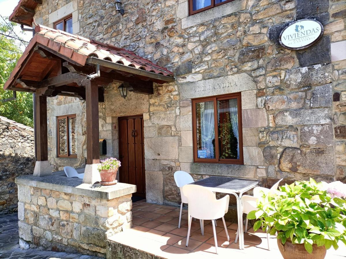 Apartamentos Rurales La Casa Vieja De Alceda ภายนอก รูปภาพ