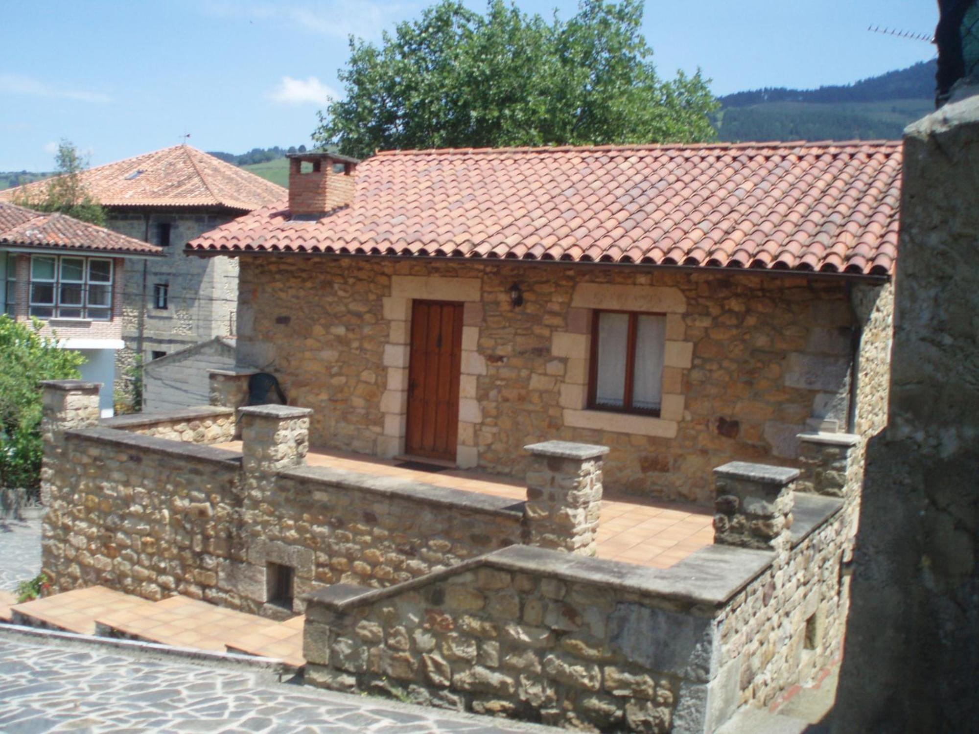 Apartamentos Rurales La Casa Vieja De Alceda ภายนอก รูปภาพ