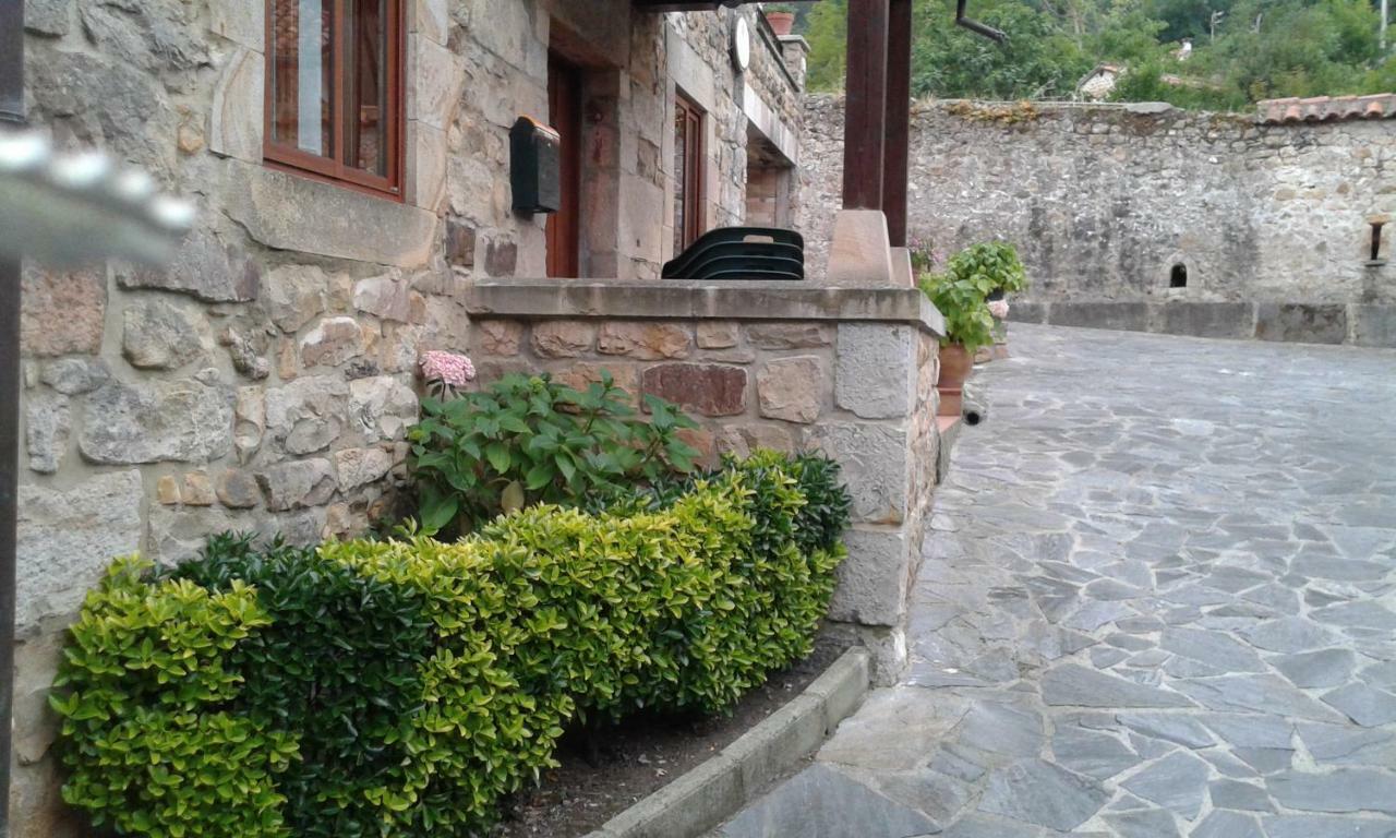 Apartamentos Rurales La Casa Vieja De Alceda ภายนอก รูปภาพ